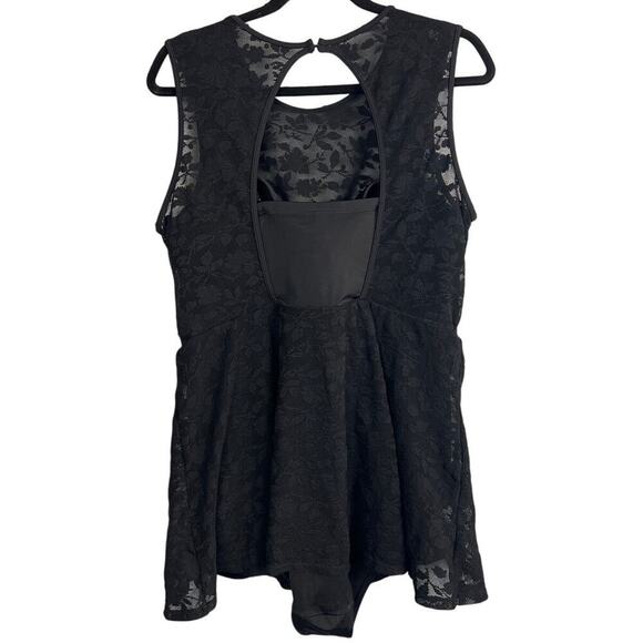 Torrid One Piece Lace Bathing Suit Size 2 - Picture 8 of 9